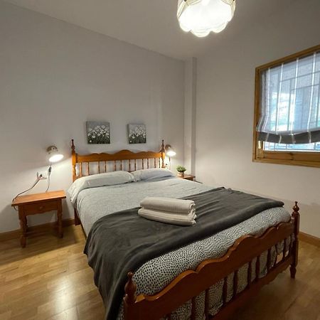Apartamento Capelot Хака Екстериор снимка