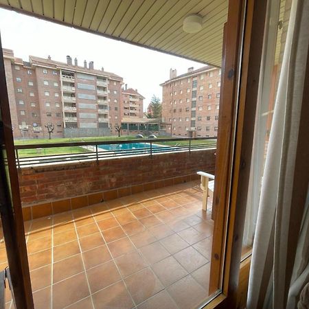 Apartamento Capelot Хака Екстериор снимка