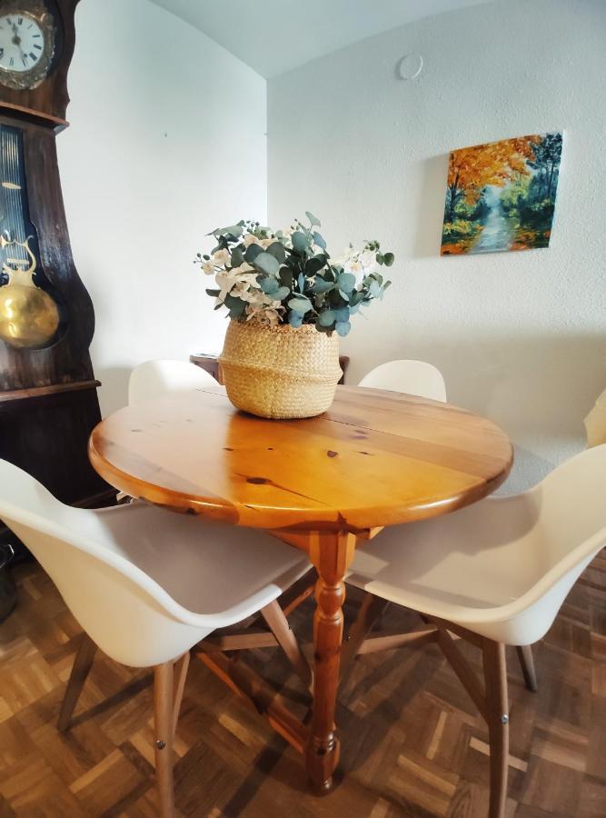 Apartamento Capelot Хака Екстериор снимка
