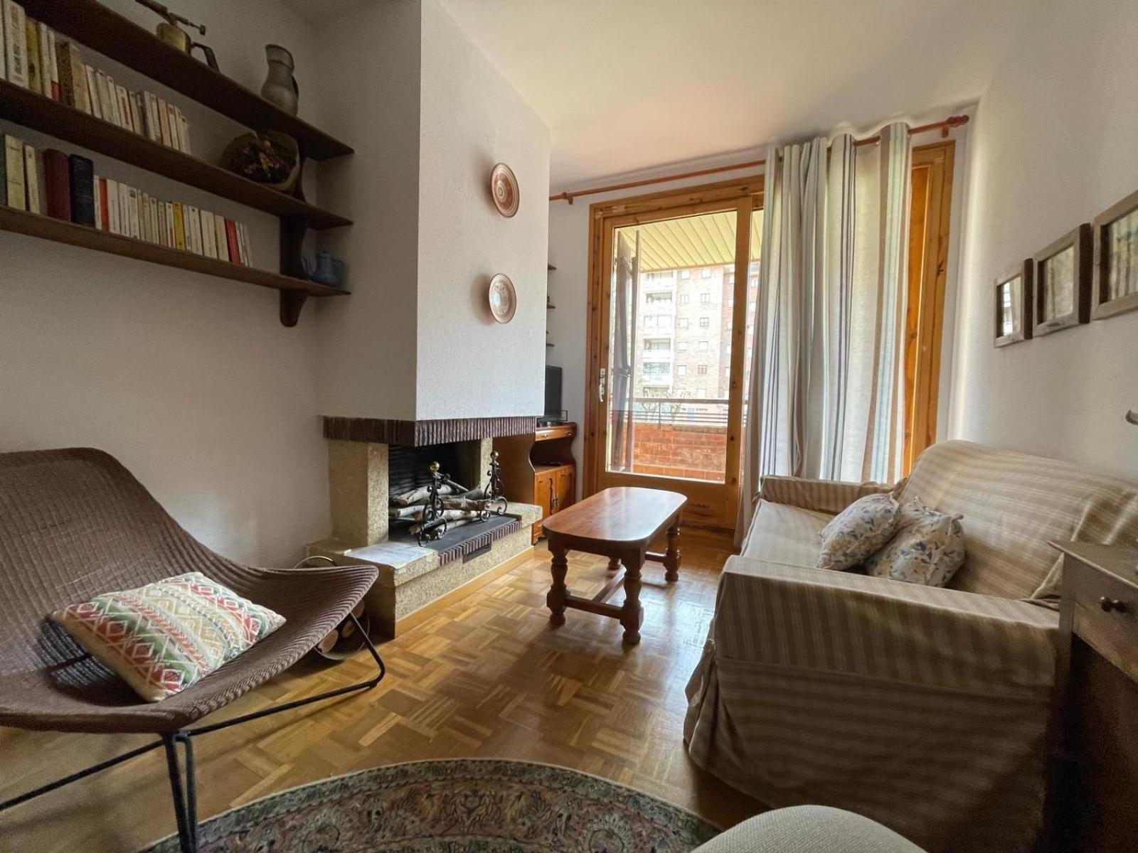 Apartamento Capelot Хака Екстериор снимка
